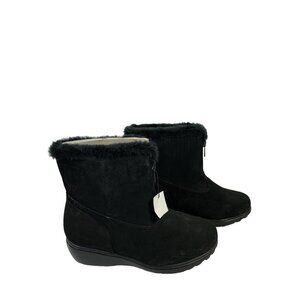 Predictions Women's Black Fuzzy Boots